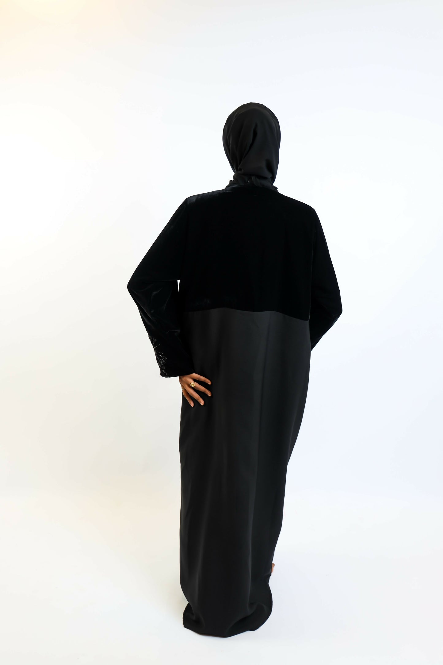 Noir Velvet-Panel Fusion Abaya
